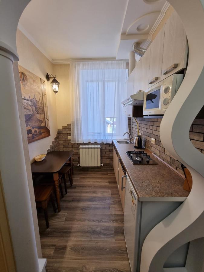 Petropavlivska apartment Kamjanets-Podilskyj Exteriör bild
