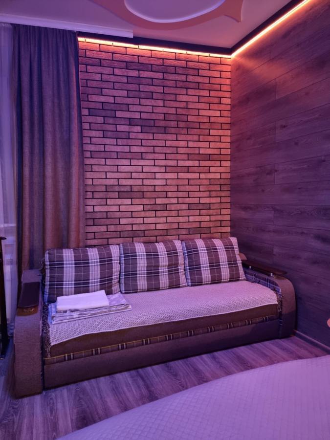 Petropavlivska apartment Kamjanets-Podilskyj Exteriör bild